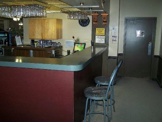 The Wolfs Den Lounge